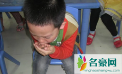 世界上只有中国人爱吐痰吗 总是吐痰的人有什么问