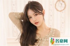 情侣暖心短句一左一右（喜欢的事物你名列前茅）