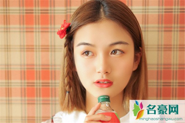 夸女孩子高情商的句子