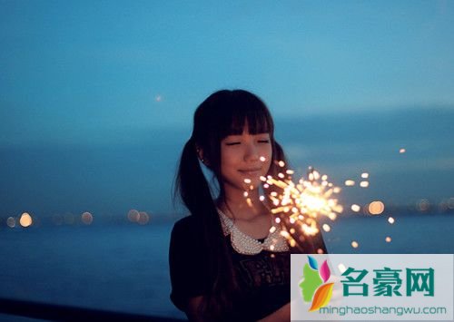 女网友约我去她别墅