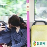 男领导公开对我示好，拒绝男领导的爱意却被辞退