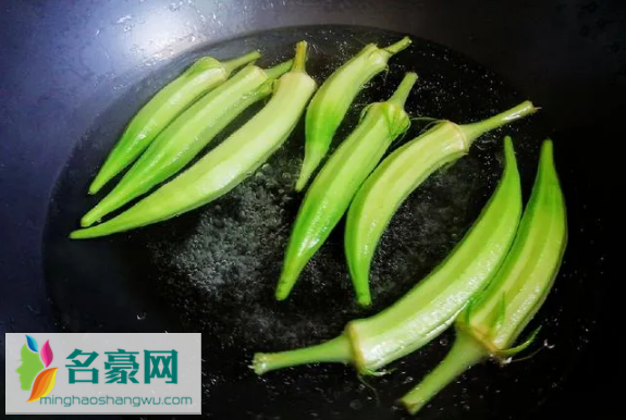 秋葵焯水前去蒂还是焯水后去蒂1