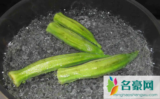 秋葵焯水需要放油吗1