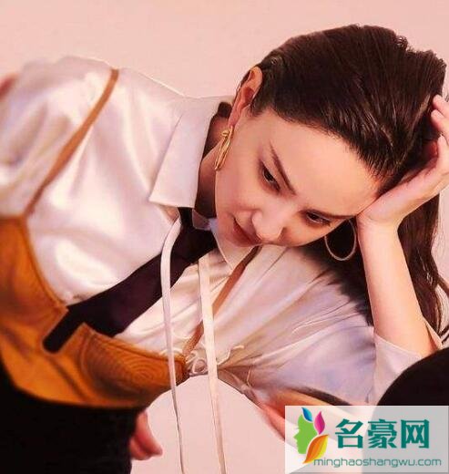郑希怡和郑少秋啥关系