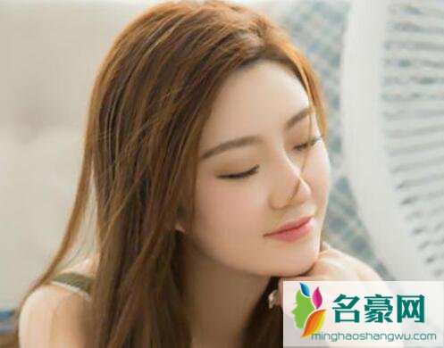 女人有了外遇是啥表现