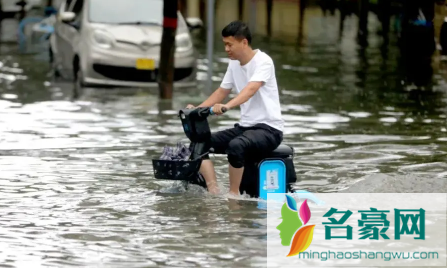 暴雨预警颜色等级如何划分的3