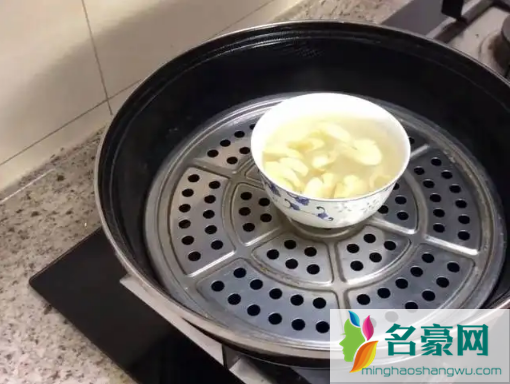 大蒜冰糖水的功效与作用2