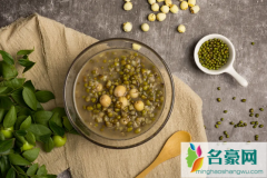 绿豆汤喝完多久能吃药 吃药能喝绿豆汤吗