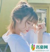 老婆在男同事面前不跟我联系，故意隐瞒我的存在