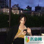 女朋友手机里有前男友的照片，我追问她原因她就生