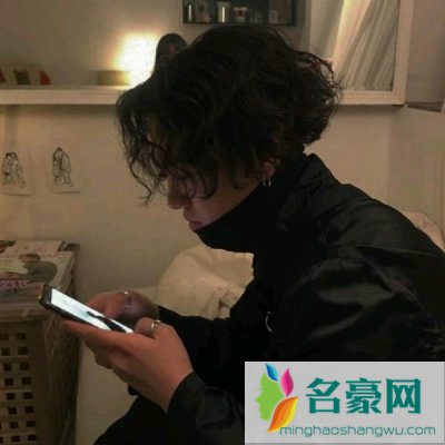 同事给我老婆发520红包她接受了