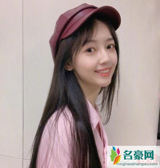 秦牛正威否认恋情是什么情况 她和吴亦凡真的恋爱了吗?