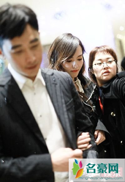 唐嫣怀孕后封面首次曝光 唐嫣如今怀孕多久了?