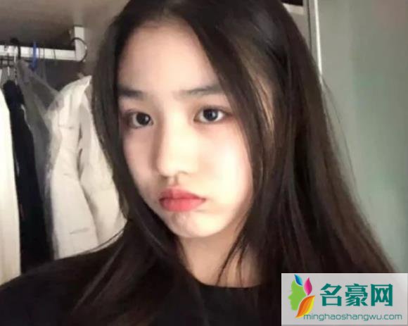 汪峰为大女儿庆生是什么情况 汪峰大女儿今年多大了？
