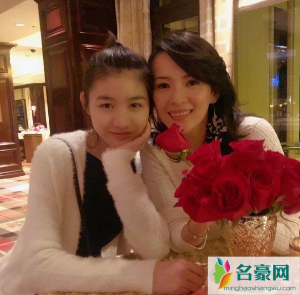 汪峰为大女儿庆生是什么情况 汪峰大女儿今年多大了？