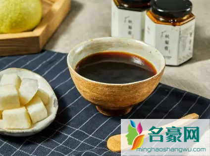 秋梨膏熬得太硬了可以加水进去继续熬吗2