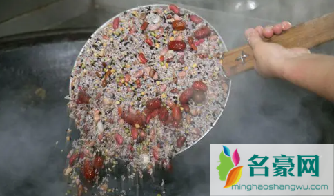 2022年腊八节有幼儿的需要烧纸吗1