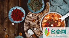 2022腊八节吃饺子还是喝粥 腊八节饮食上吃什么