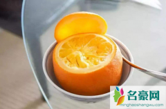 盐蒸橙子可以治疗咽喉炎吗 吃盐蒸橙子的注意事项
