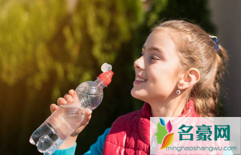 多喝水多睡觉对新冠管用吗2