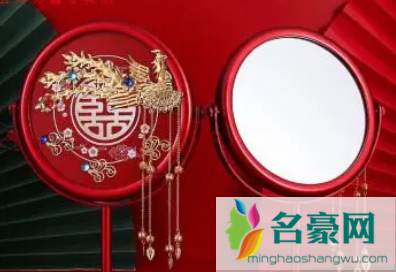 结婚拿镜子必须要男孩吗3