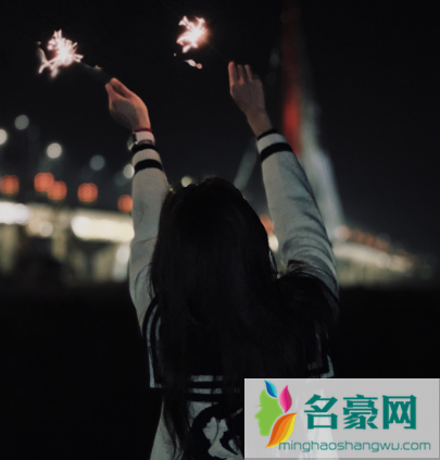 2023元旦跨年放仙女棒应该发什么朋友圈2