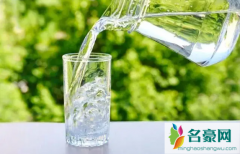 电解质水可以平时喝吗 电解质水适合什么人喝